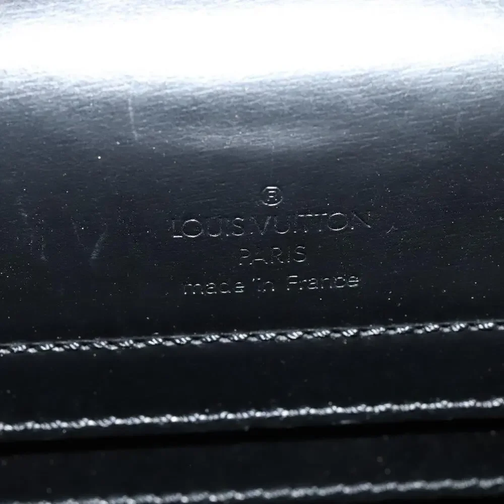 Louis Vuitton height 11